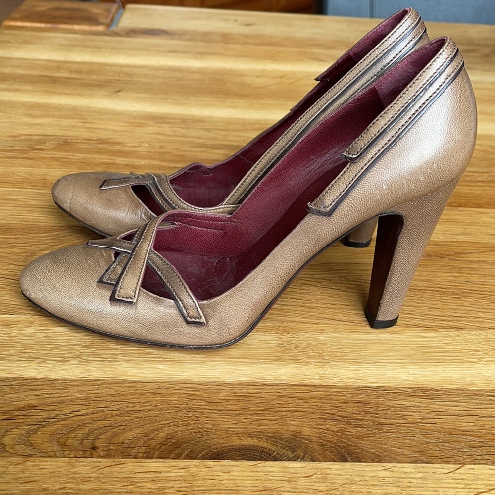 Prada Women’s Vintage Leather Heels—-  👠 Size 37.5